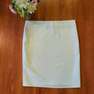 White Ribbed Knee-Length Pencil Skirt for Work